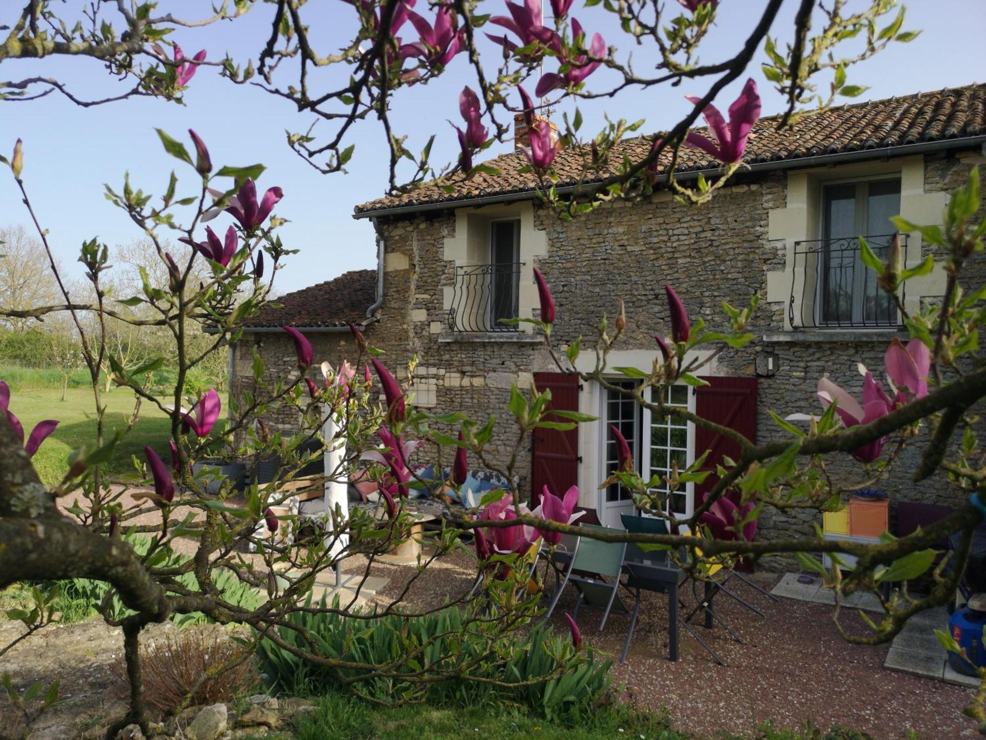 La Ferme Du Grand Bois Leilighet Mouterre-Silly Eksteriør bilde